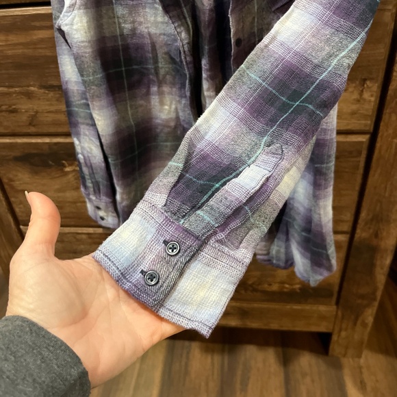 Women’s Small Flannel - Picture 6 of 6
